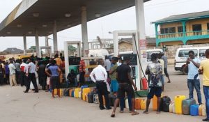 long-fuel-queues