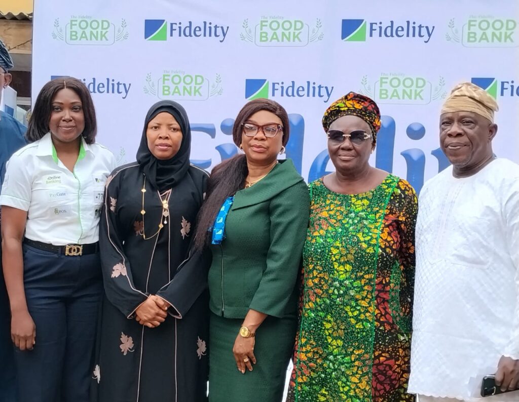L-R: Team Lead, Corporate Social Responsibility (CSR), Fidelity Bank Plc, Victoria Abuka; Personal Assistant to the President on Constituency Affairs, Hon. Khadijat Kareem Omotayo; Branch Leader, Adeola Odeku Branch, Fidelity Bank Plc, Ifeyinwa Asomugha; Surulere Local Government Executive, Anthonia Adenike Adjivon; and First Vice Chairman, Community Development Committee (CDC), Surulere Local Government, Adebayo Odukoya; during the Fidelity Food Bank outreach in Surulere, Lagos recently.